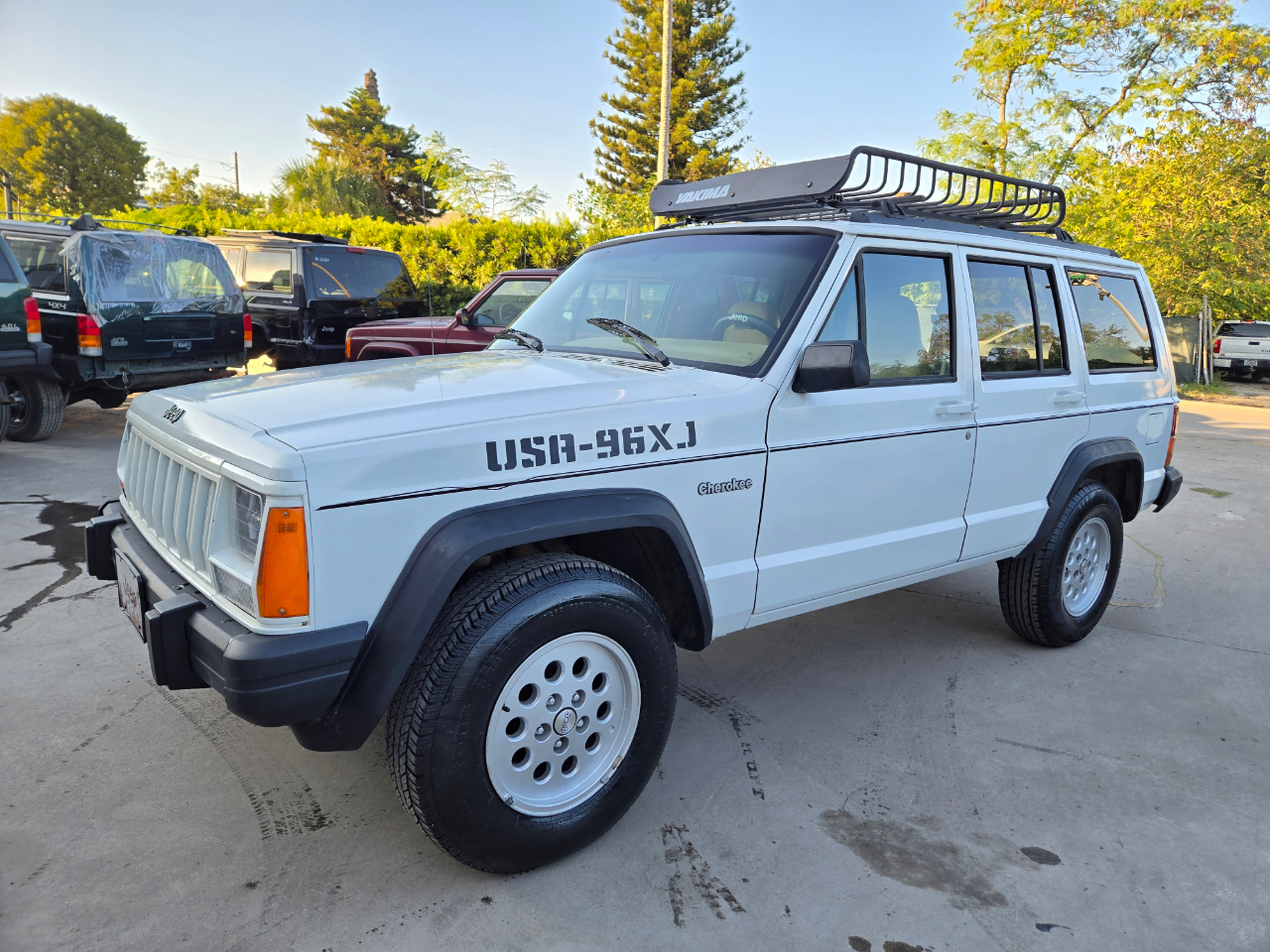 1996 Jeep Cherokee Sport 4-Door 2WD