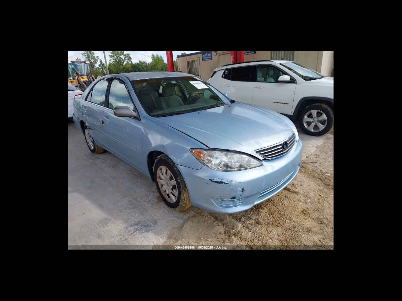 2005 Toyota Camry LE