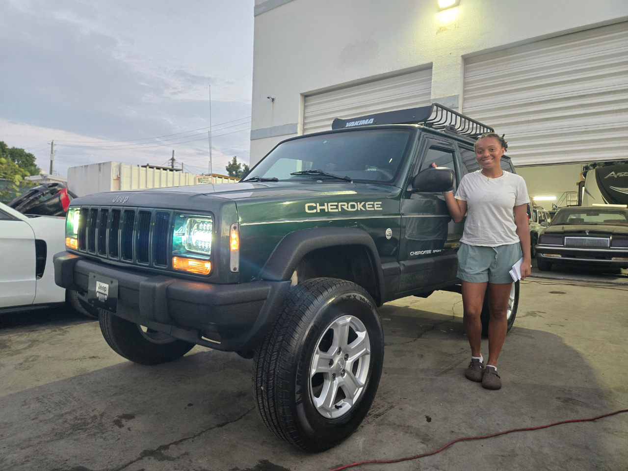 2001 Jeep Cherokee Sport 4-Door 4WD