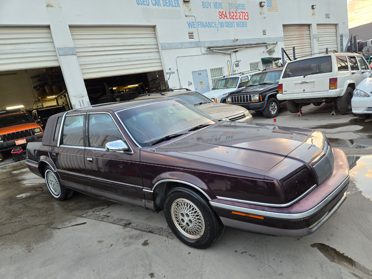 1993 Chrysler Fifth Avenue Base