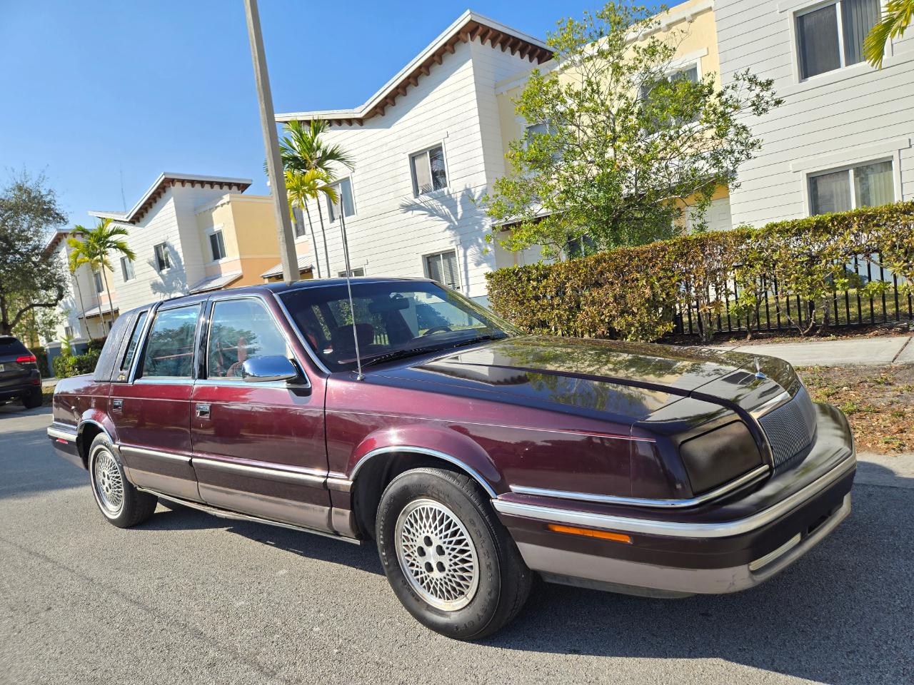 1993 Chrysler Fifth Avenue Base