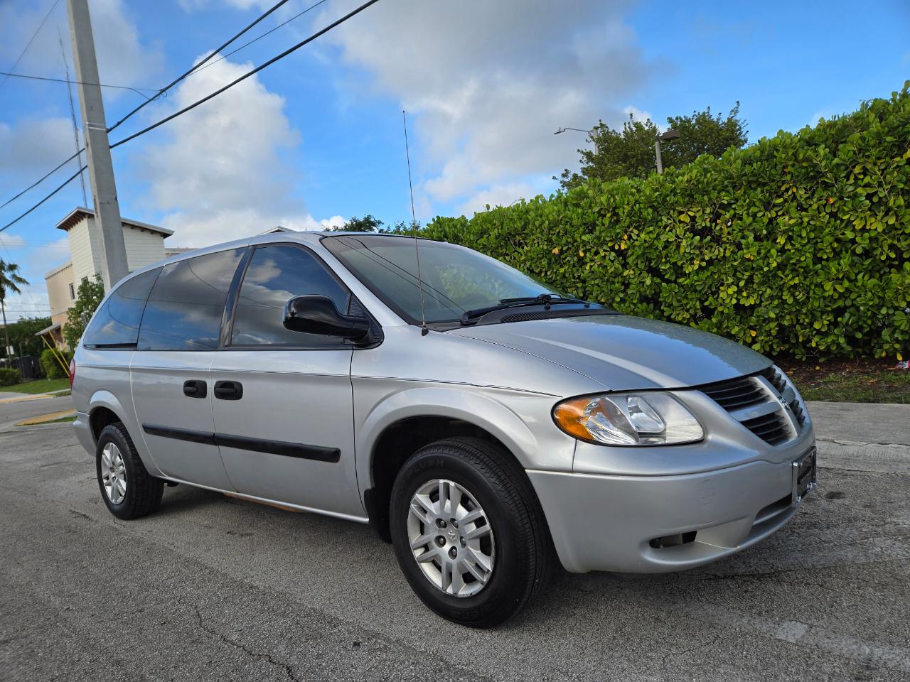 2006 Dodge Grand Caravan SE