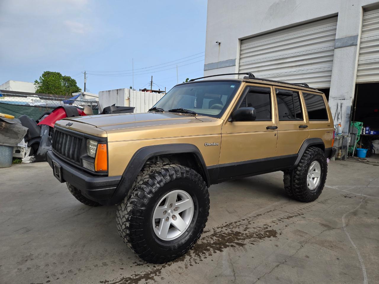 1995 Jeep Cherokee Sport 4-Door 4WD