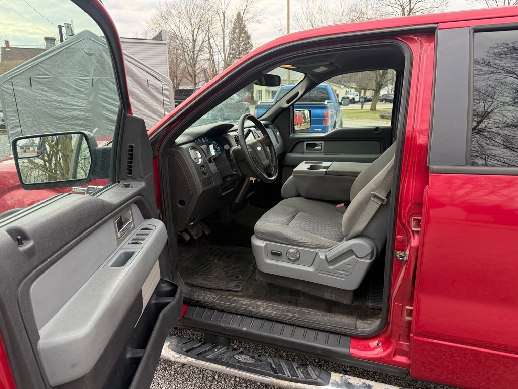 Ford F-150 XLT SuperCrew Short Bed 4WD 2011