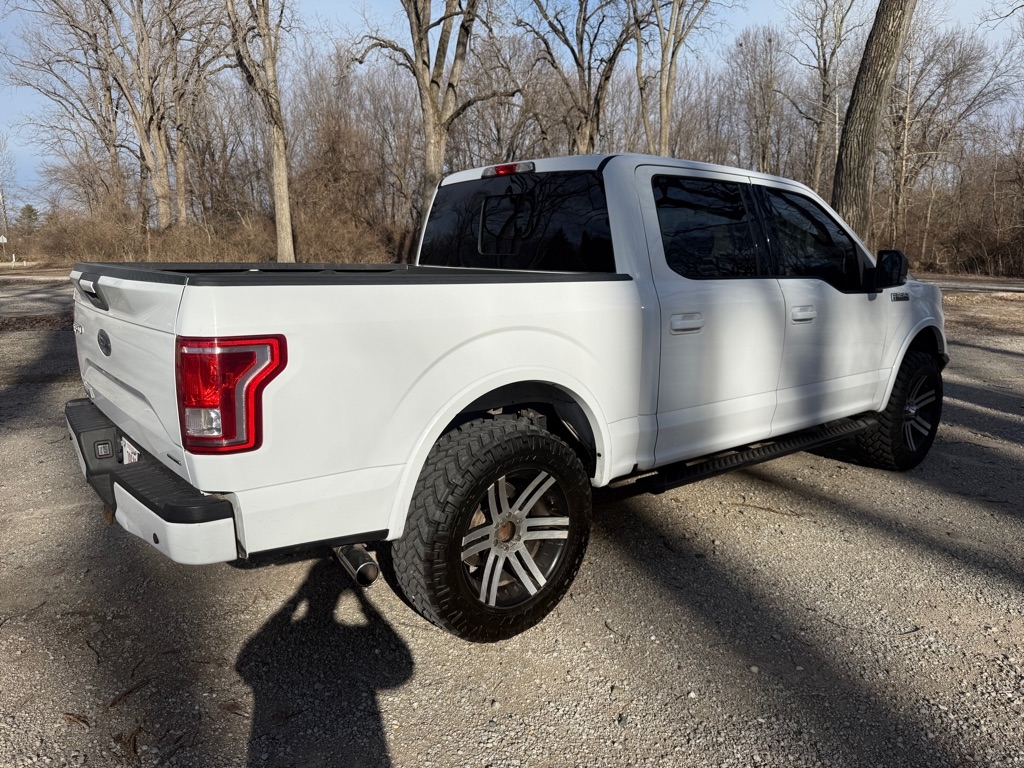 Ford F-150 XLT SuperCrew Short Bed 4WD 2015