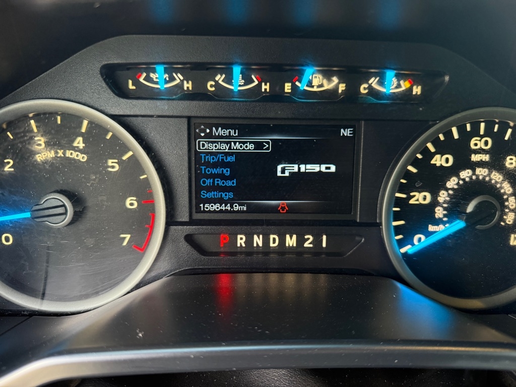 Ford F-150 XLT SuperCrew Short Bed 4WD 2015