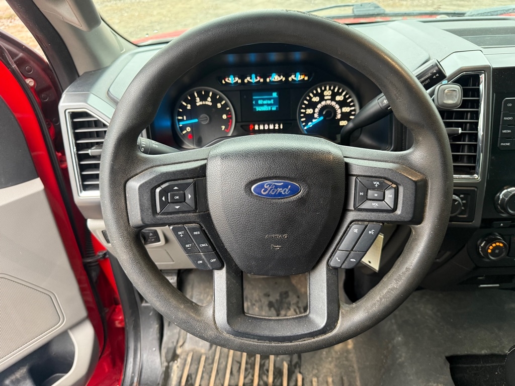 Ford F-150 XL SuperCrew 5.5-ft. Bed 4WD 2016