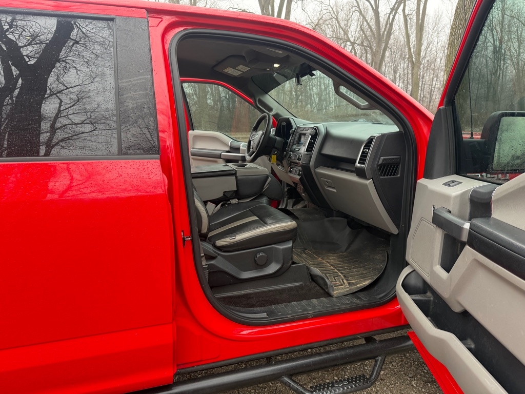 Ford F-150 XL SuperCrew 5.5-ft. Bed 4WD 2016