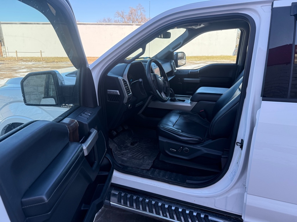 Ford F-150 Lariat SuperCrew 6.5-ft. Bed 4WD 2016