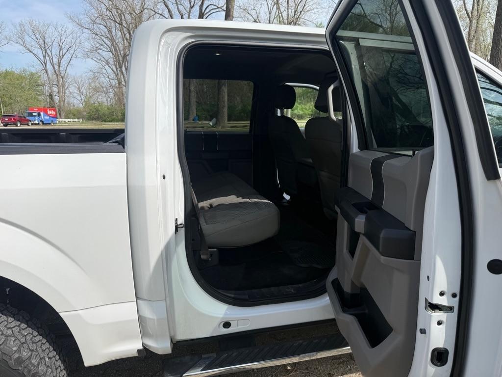 Ford F-150 XLT 4WD SuperCrew 5.5' Box 2015