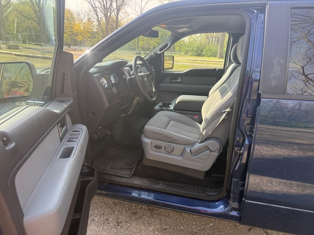 Ford F-150 XLT SuperCrew 5.5-ft. Bed 4WD 2012