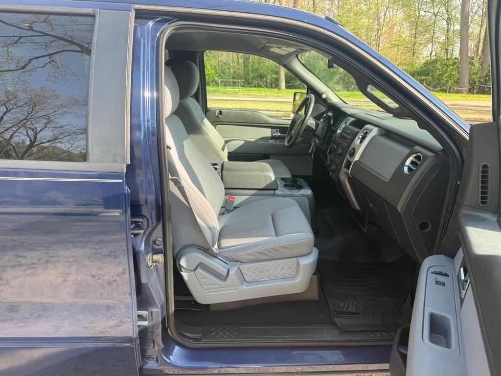 Ford F-150 XLT SuperCrew 5.5-ft. Bed 4WD 2012