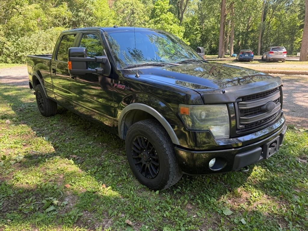 Ford F-150 XL SuperCrew 5.5-ft. Bed 4WD 2014