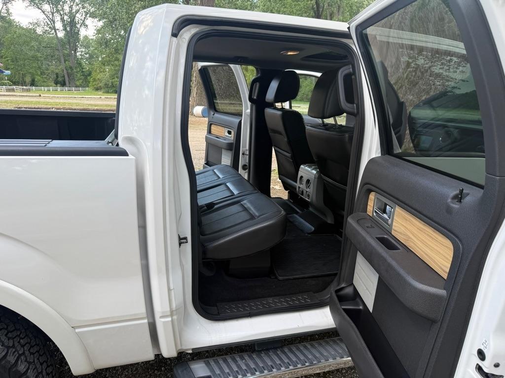 Ford F-150 Lariat SuperCrew 5.5-ft. Bed 4WD 2011
