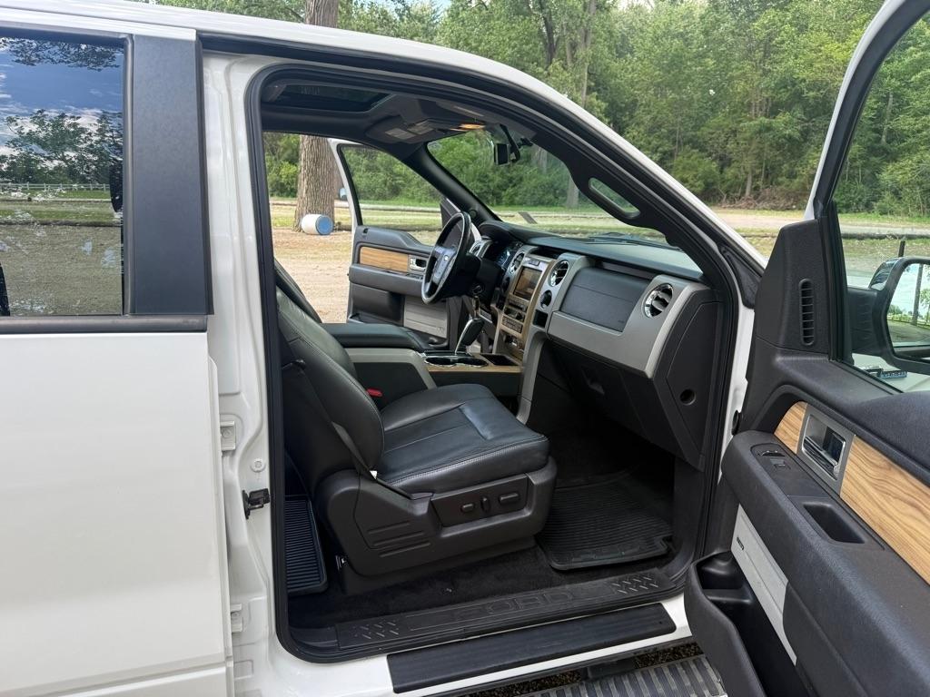 Ford F-150 Lariat SuperCrew 5.5-ft. Bed 4WD 2011