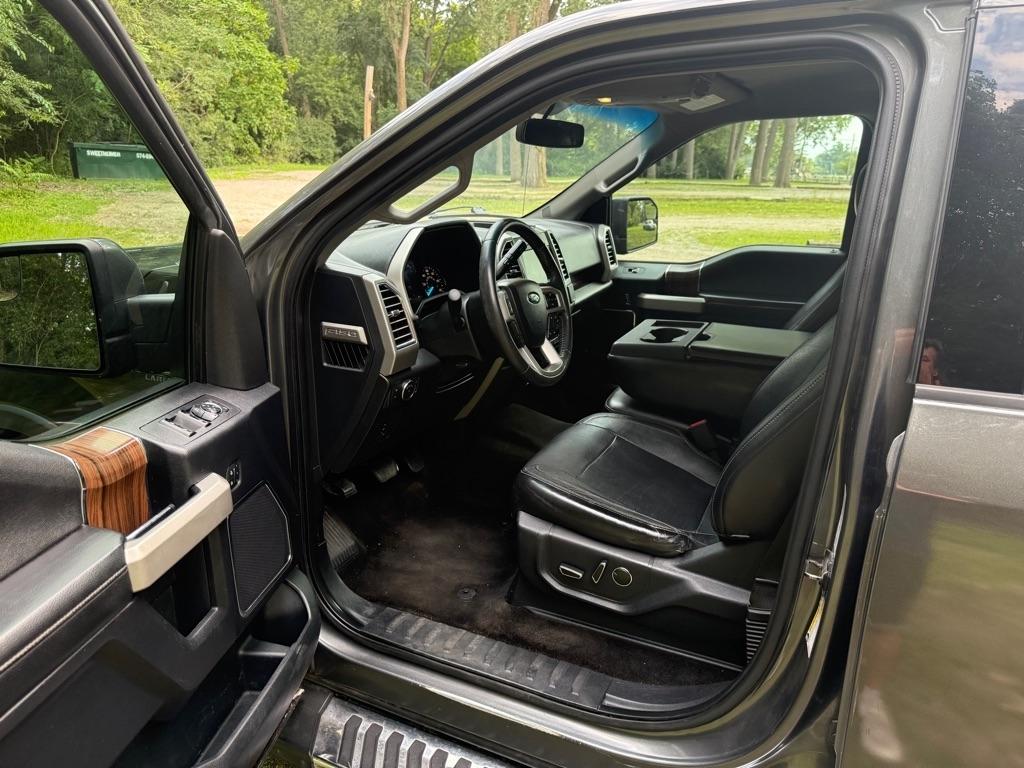 Ford F-150 Lariat SuperCrew 5.5-ft. Bed 4WD 2015