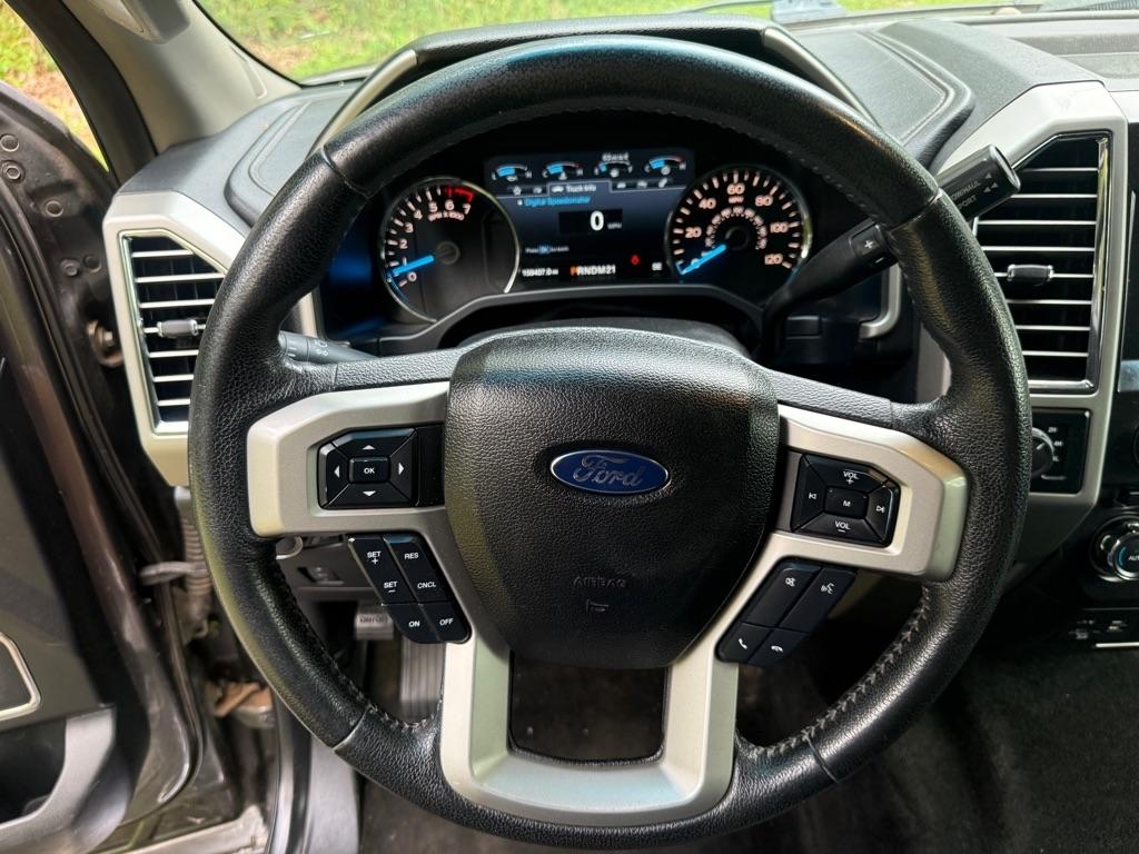 Ford F-150 Lariat SuperCrew 5.5-ft. Bed 4WD 2015