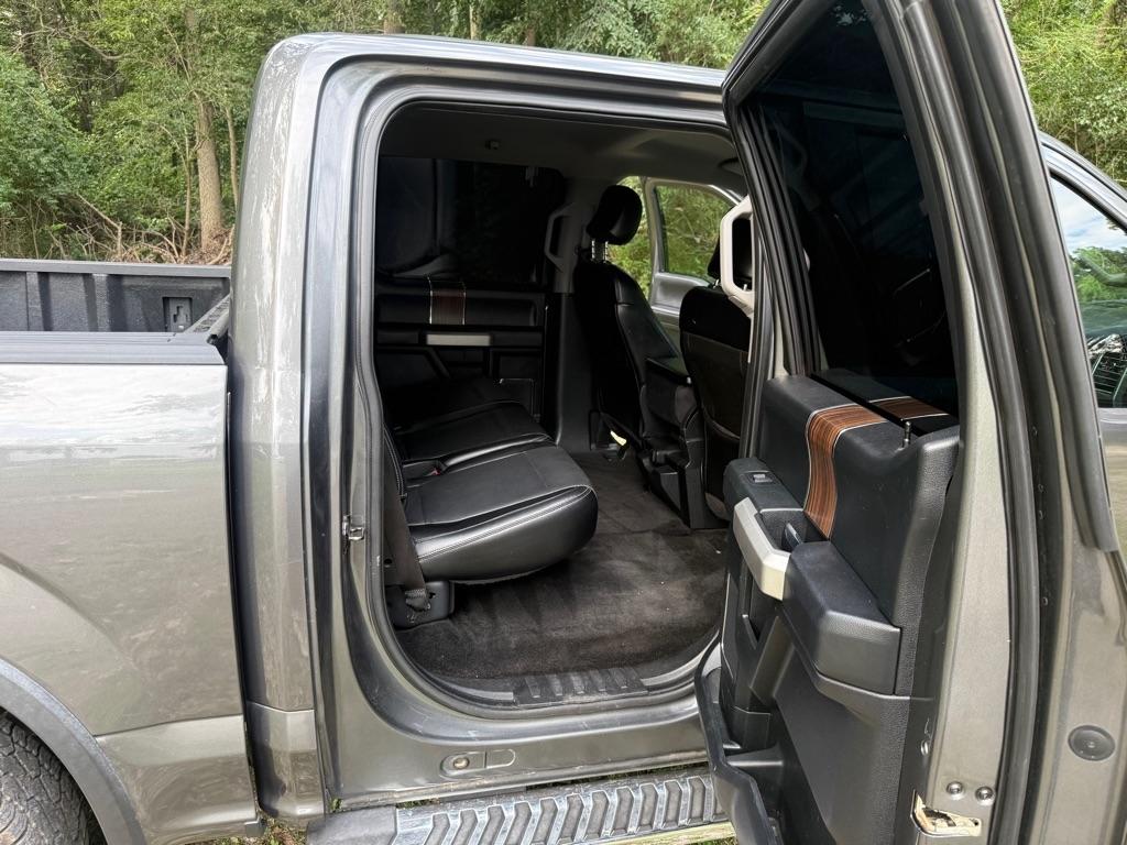 Ford F-150 Lariat SuperCrew 5.5-ft. Bed 4WD 2015