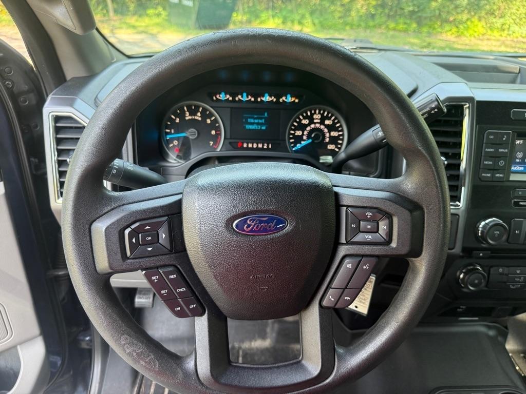 Ford F-150 XL SuperCrew 5.5-ft. Bed 4WD 2016