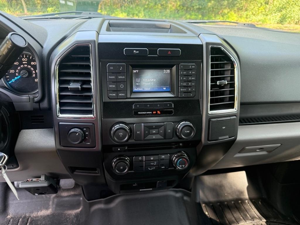 Ford F-150 XL SuperCrew 5.5-ft. Bed 4WD 2016