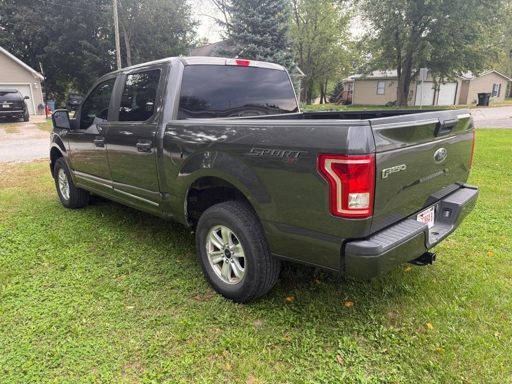 Ford F-150 XL SuperCrew 5.5-ft. Bed 4WD 2017