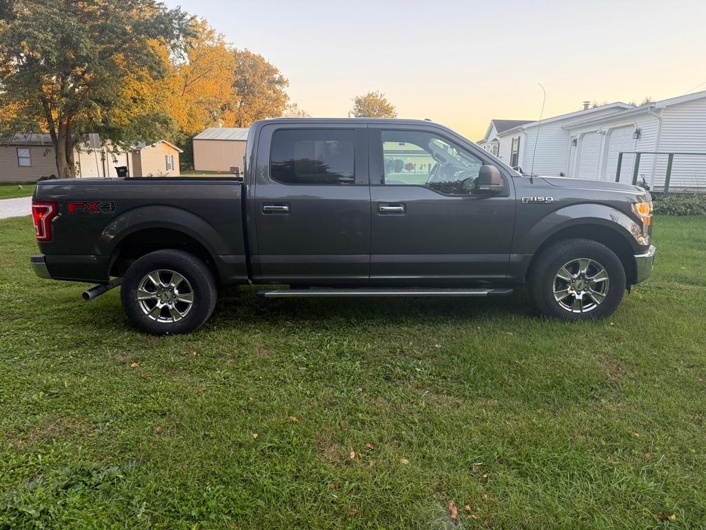 Ford F-150 XL SuperCrew 5.5-ft. Bed 4WD 2015