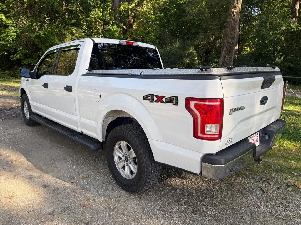 Ford F-150 XL SuperCrew 5.5-ft. Bed 4WD 2015