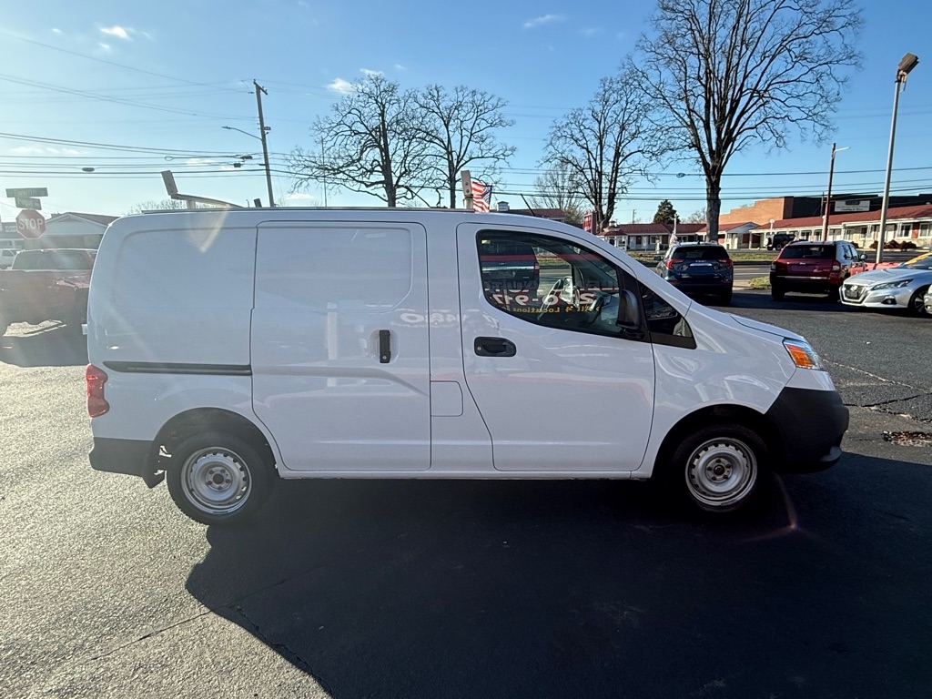 Nissan NV200  2019