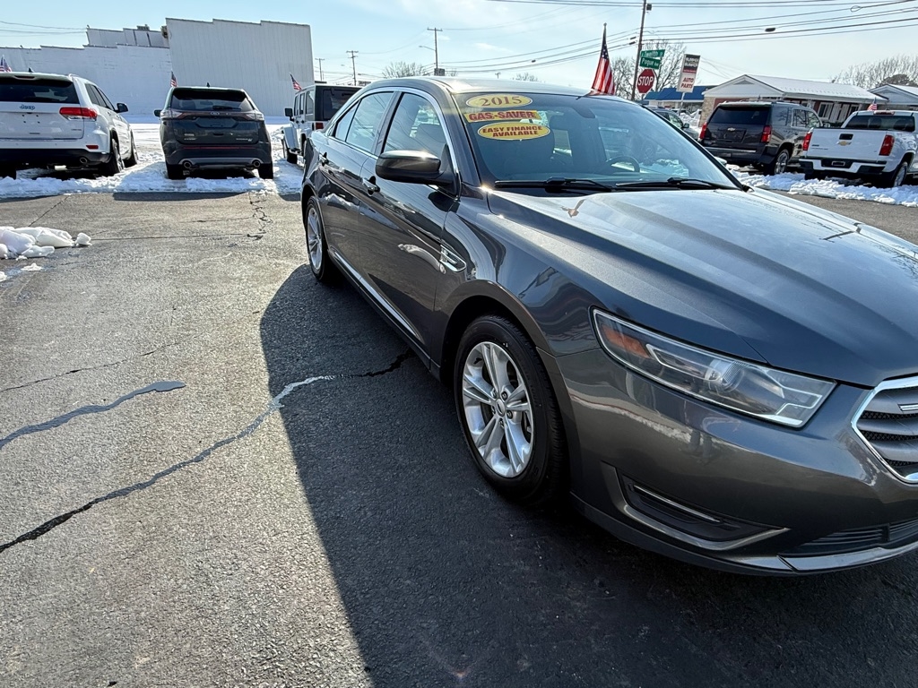 Ford Taurus  2015