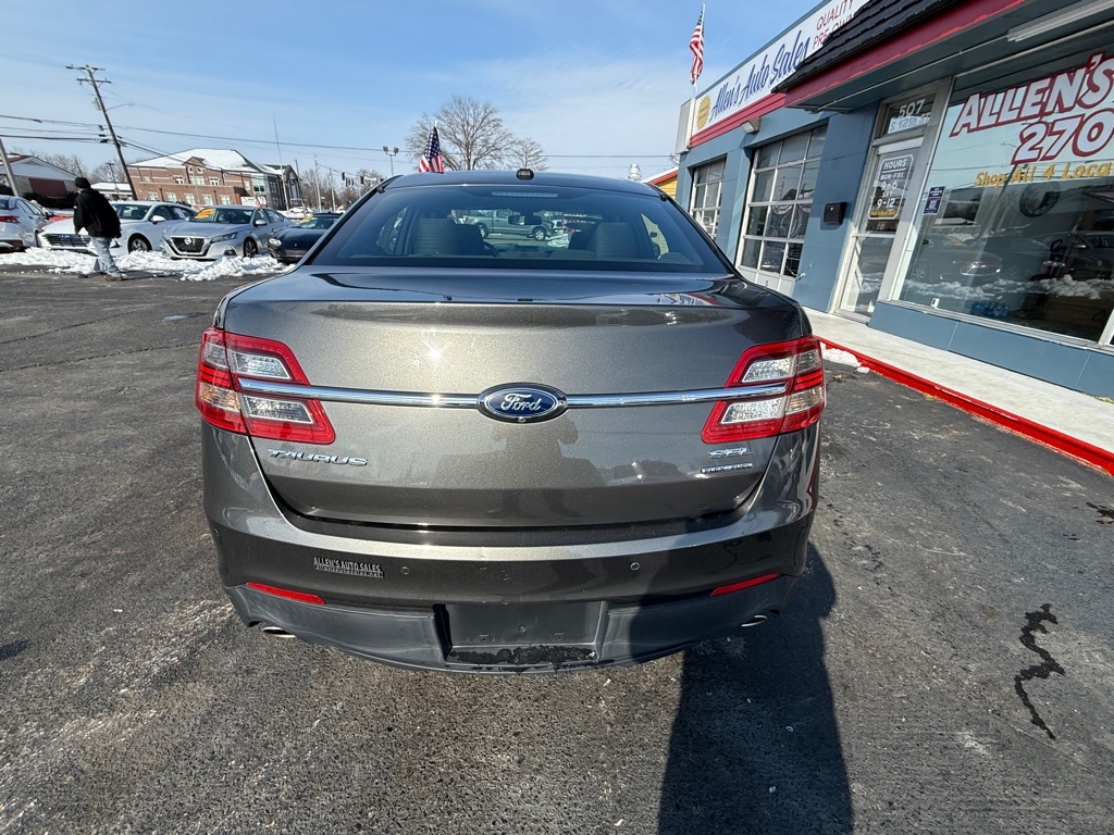 Ford Taurus  2015