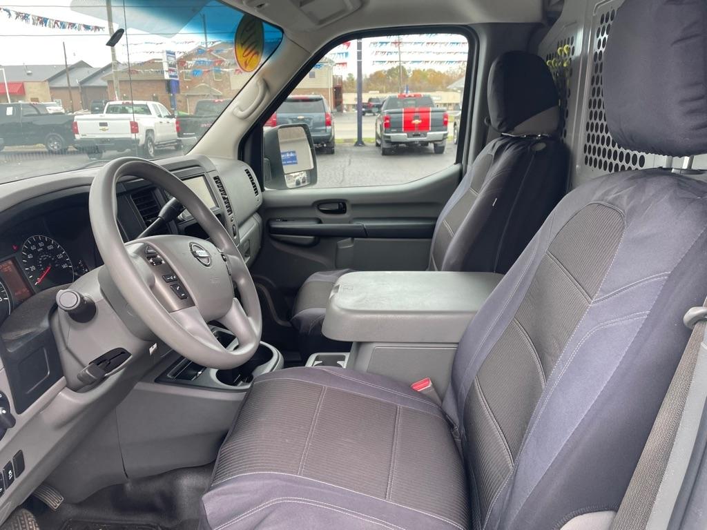 Nissan NV Cargo 2500 HD S V6 2019