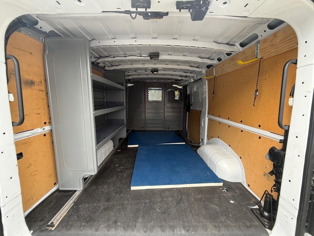 Nissan NV Cargo 2500 HD S V6 2019