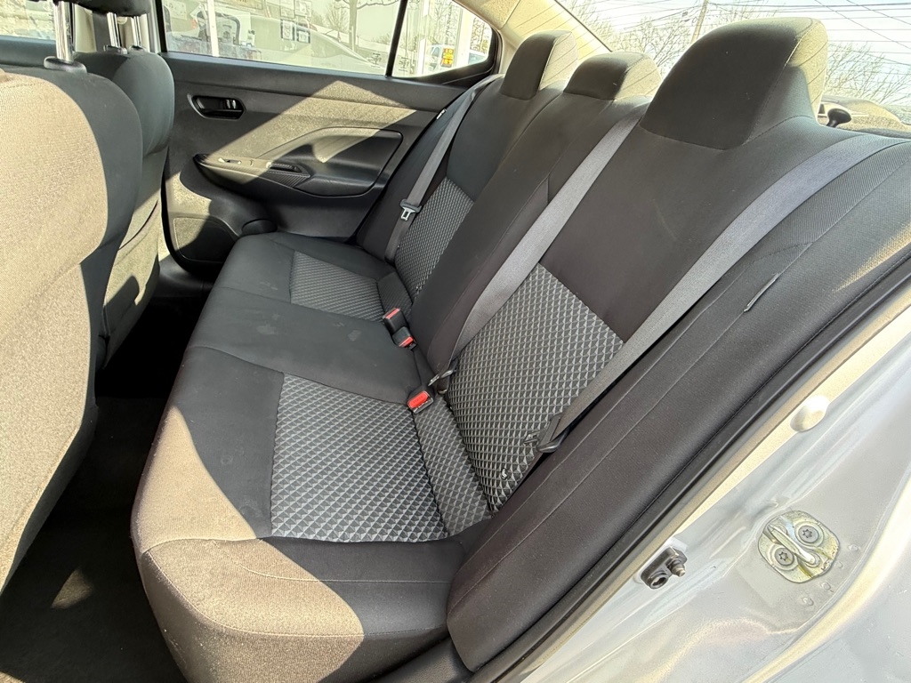 Nissan Versa S CVT 2020