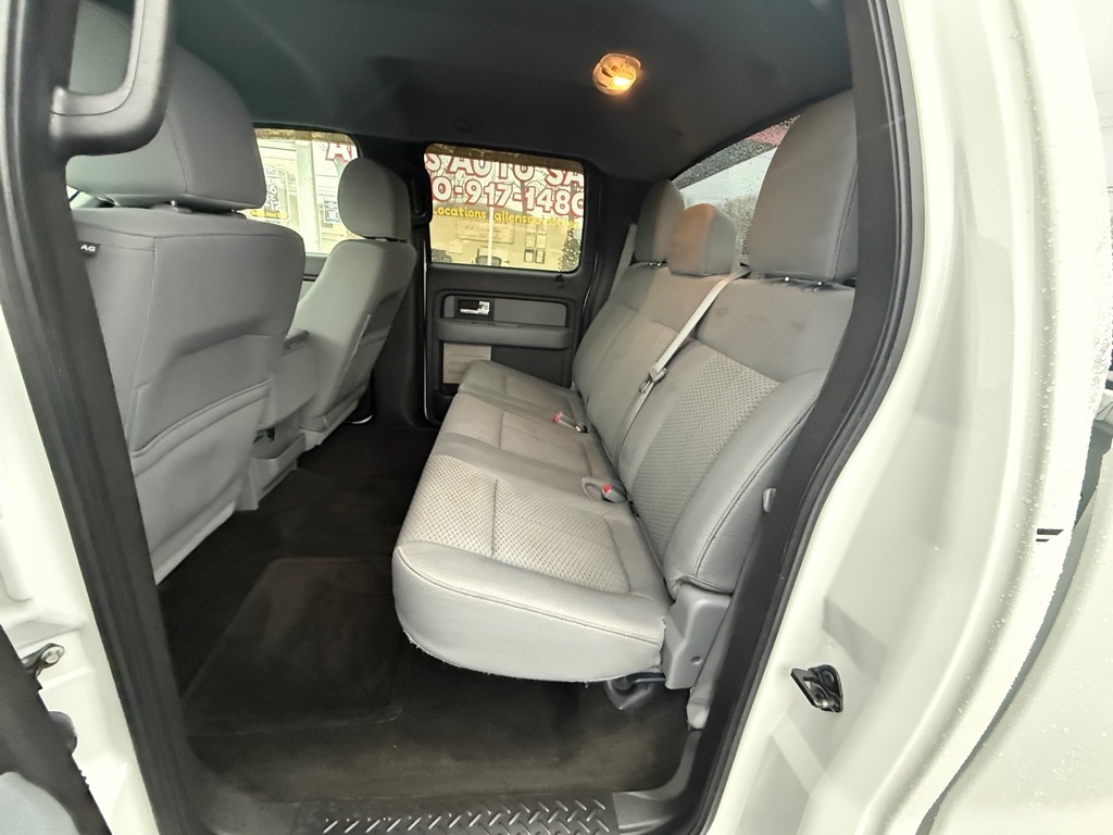 Ford F-150 XL SuperCrew 5.5-ft. Bed 4WD 2012