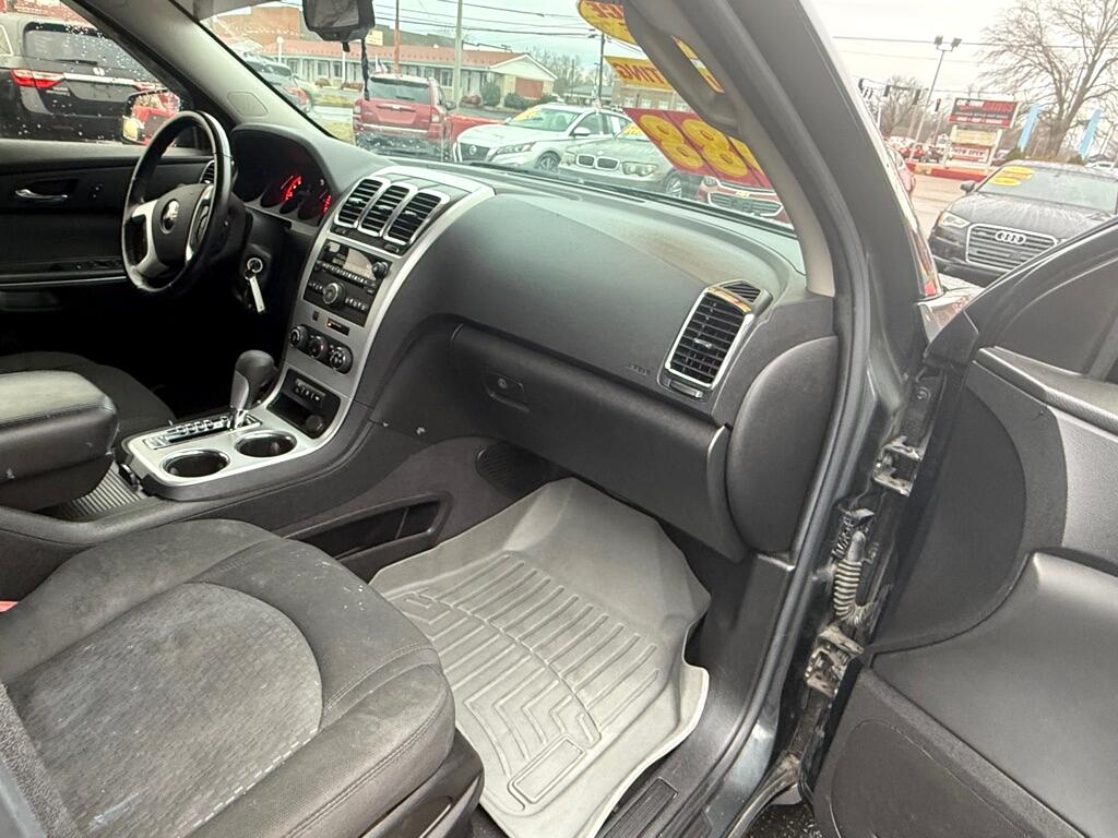 GMC Acadia SLE-1 FWD 2011