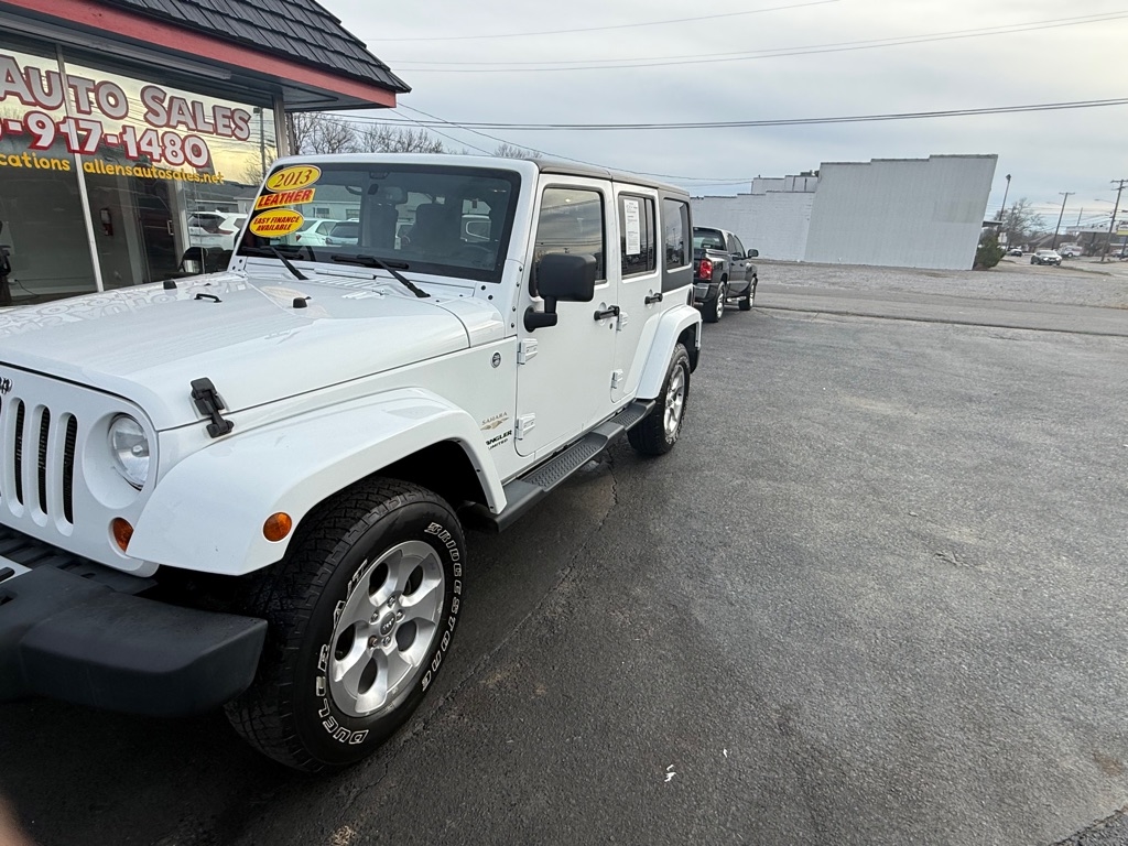 Jeep Wrangler Unlimited Sahara 4WD 2013
