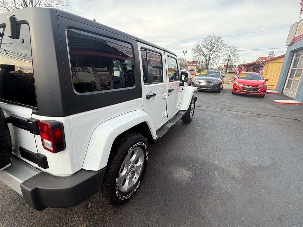 Jeep Wrangler Unlimited Sahara 4WD 2013