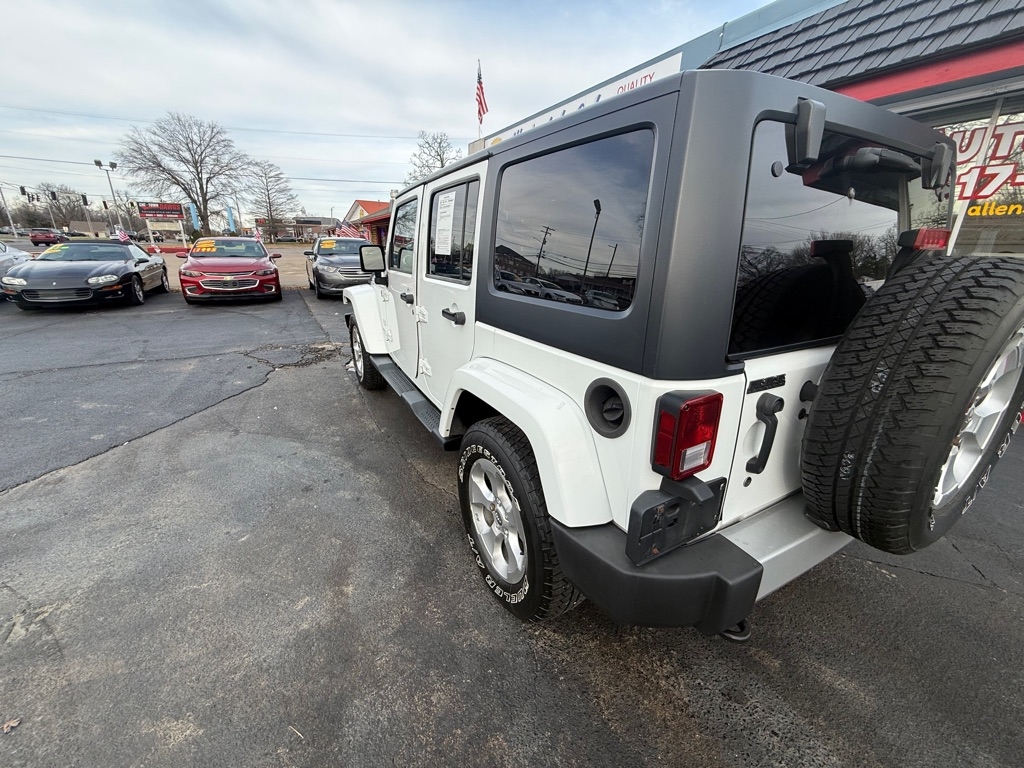 Jeep Wrangler Unlimited Sahara 4WD 2013