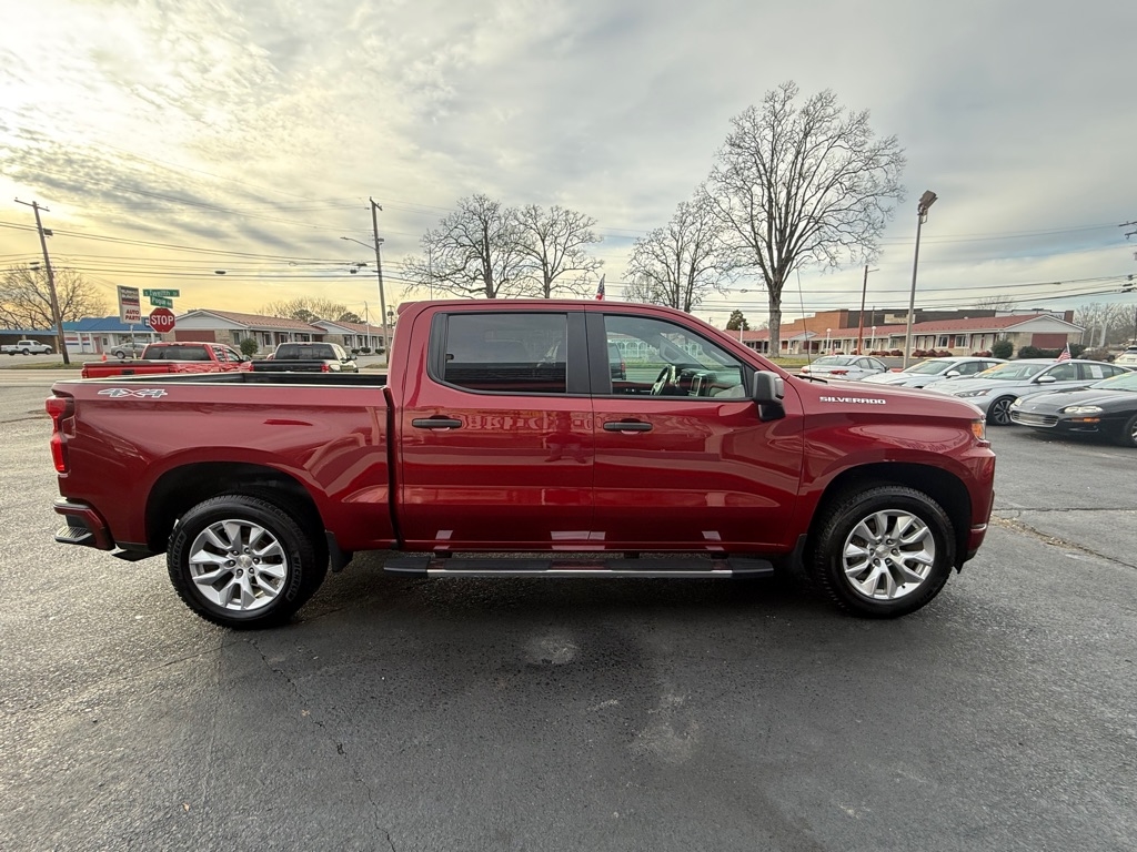 Chevrolet Silverado 1500 Custom Crew Cab Long Box 4WD 2020