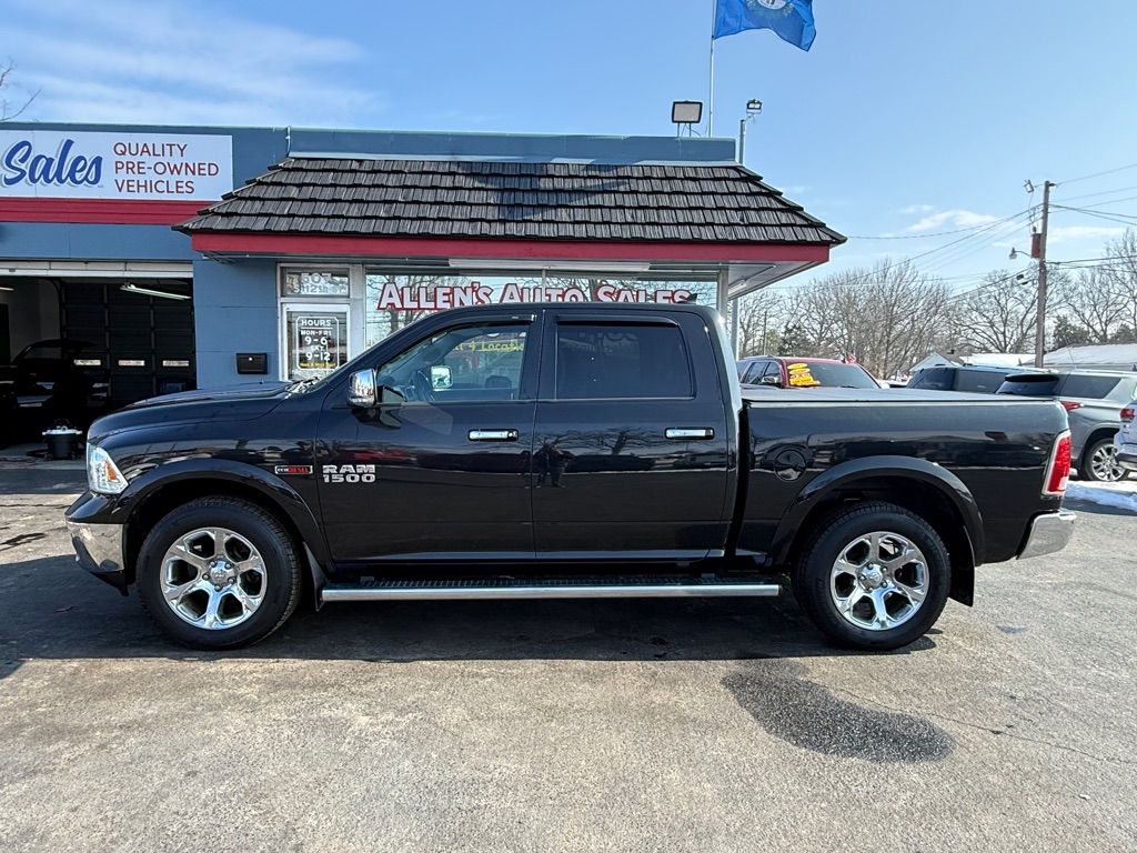 2018 RAM 1500 Laramie Crew Cab SWB 4WD