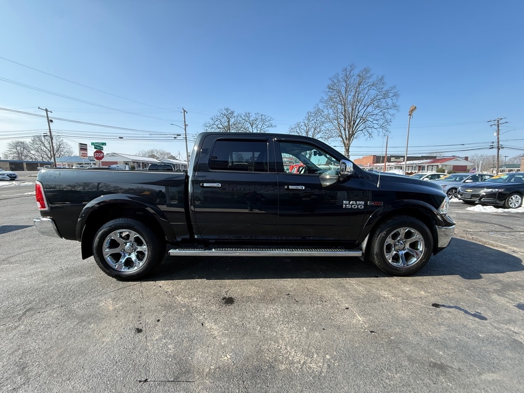RAM 1500 Laramie Crew Cab SWB 4WD 2018