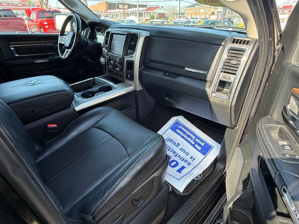 RAM 1500 Laramie Crew Cab SWB 4WD 2018