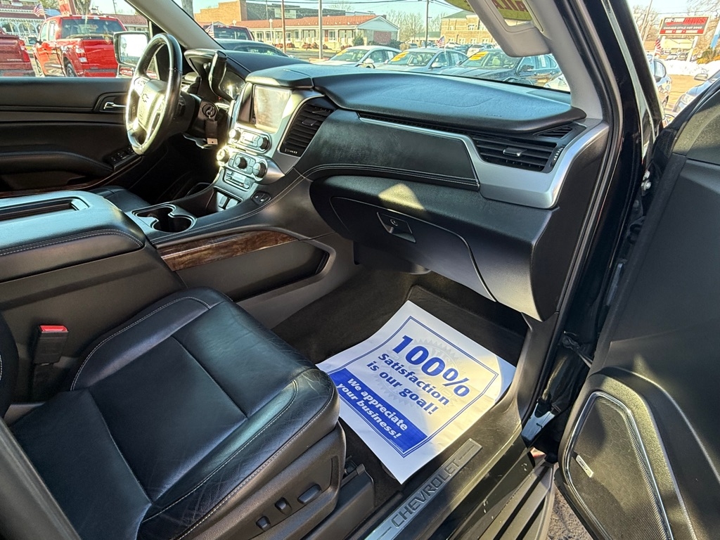 Chevrolet Suburban LT 4WD 2017