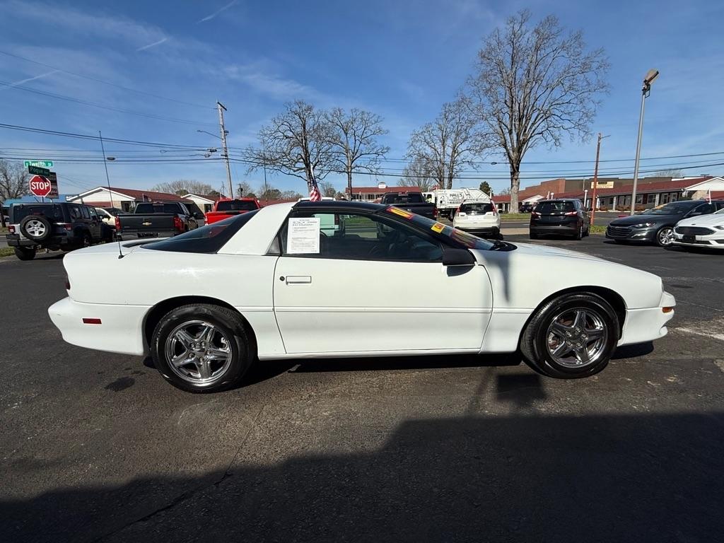 Chevrolet Camaro Coupe 2000