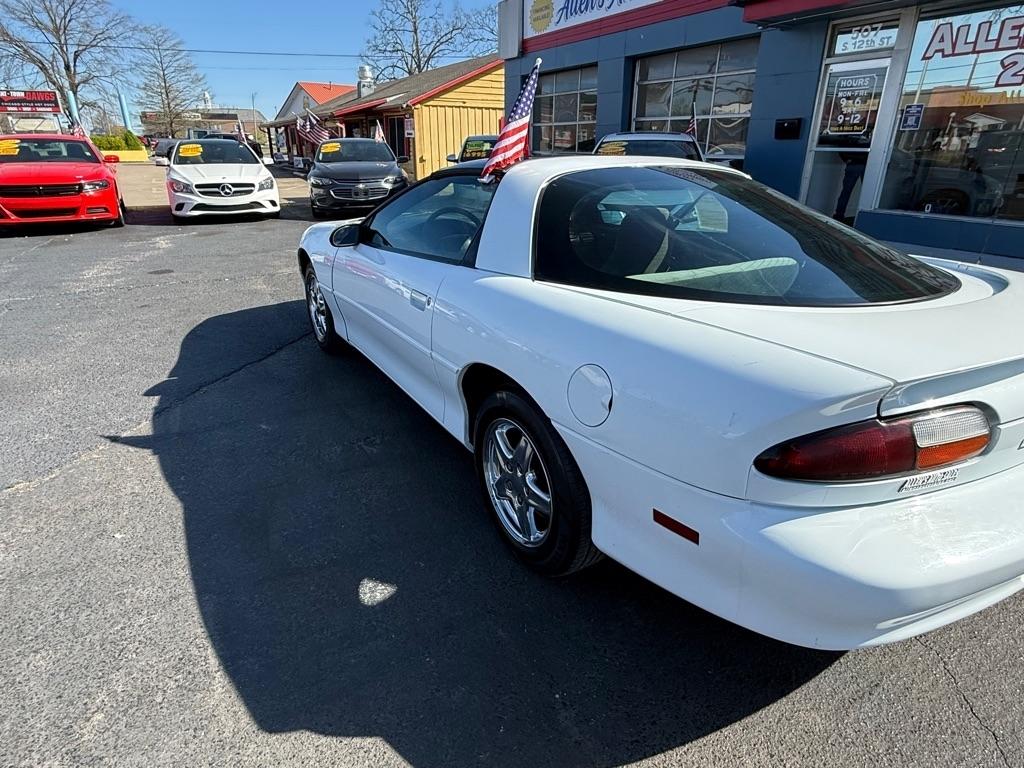 Chevrolet Camaro Coupe 2000