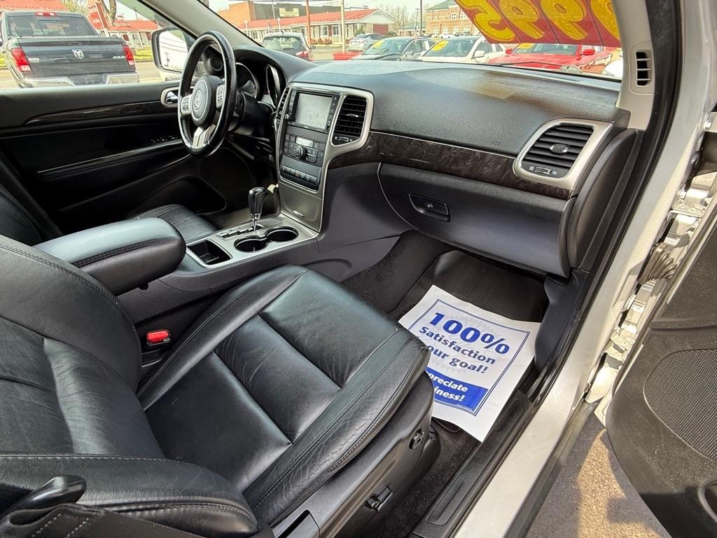 Jeep Grand Cherokee Laredo 4WD 2012