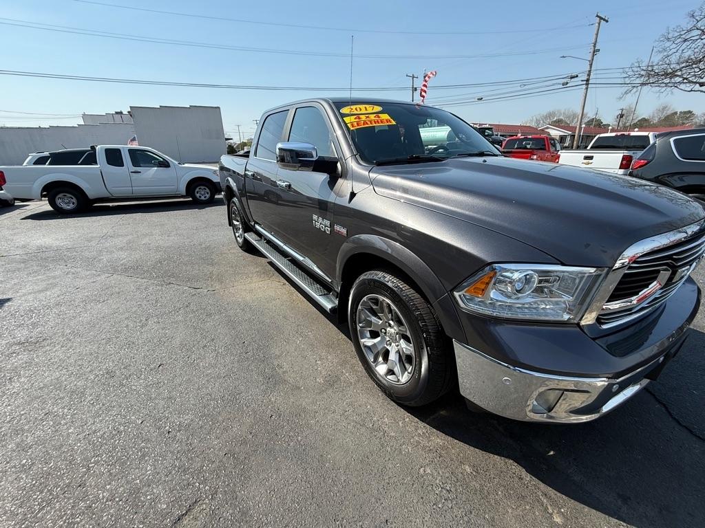 RAM 1500 Longhorn Crew Cab SWB 4WD 2017