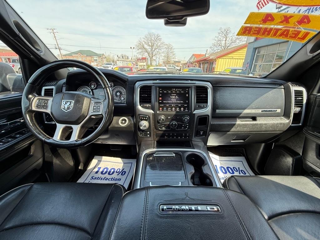 RAM 1500 Longhorn Crew Cab SWB 4WD 2017