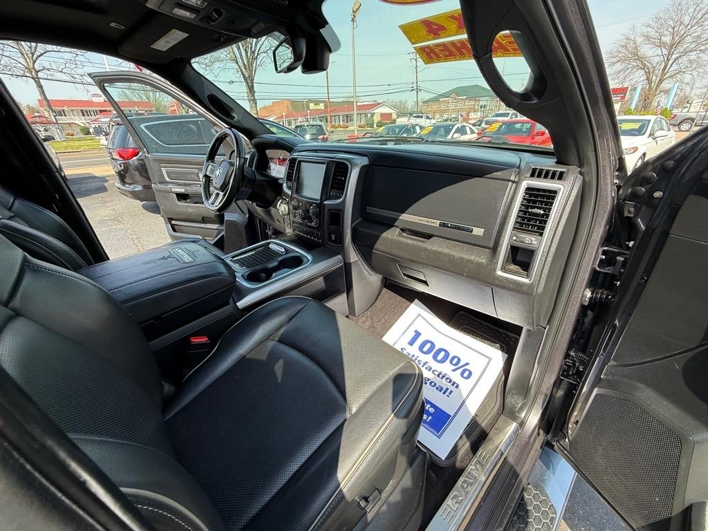 RAM 1500 Longhorn Crew Cab SWB 4WD 2017