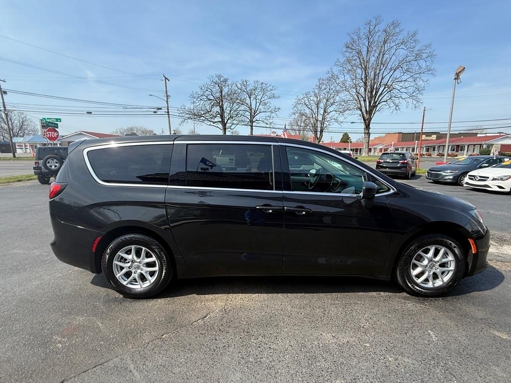 Chrysler Voyager LX 2021